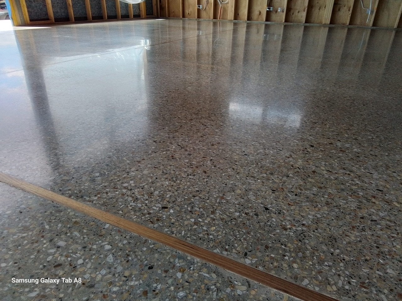 Polished exposed aggregate concrete floor