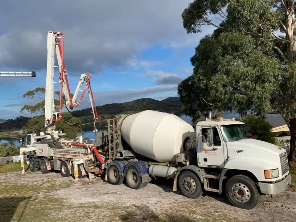 Mixer truck, Tasman Peninsula